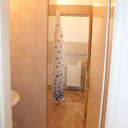 Teresianum אכסניה אלכסינץ