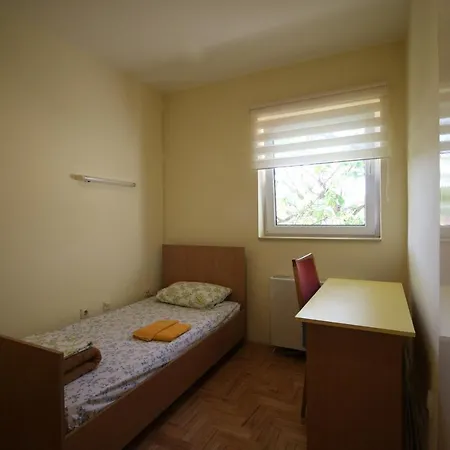 Teresianum אלכסינץ