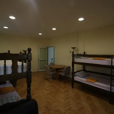 Teresianum אכסניה *